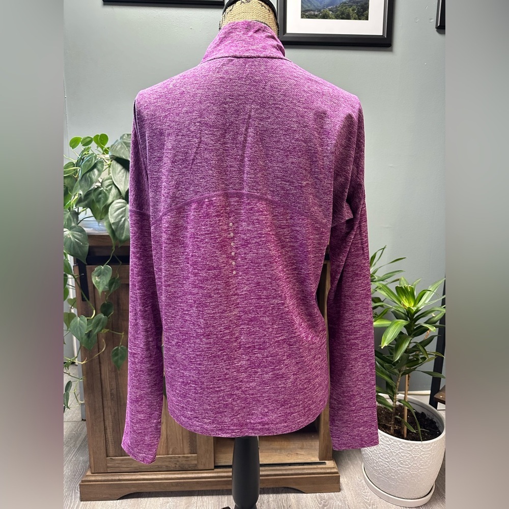 Nike dri fit purple marled 1/2 zip up running top. Size M. - Picture 3 of 4